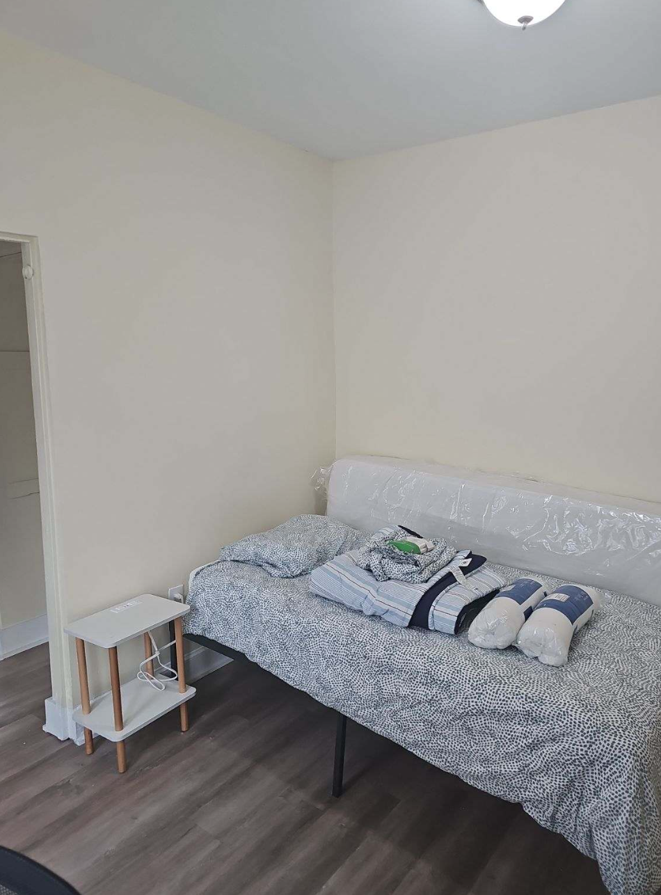6 bed, 1 bath apartment for rent at 8 Pratt St Unit 1, Allston — photo 6 of 23