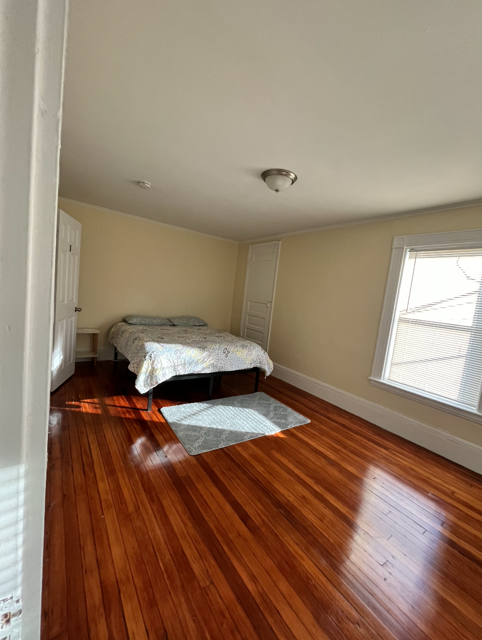 6 bed, 1 bath apartment for rent at 8 Pratt St Unit 1, Allston — photo 17 of 23