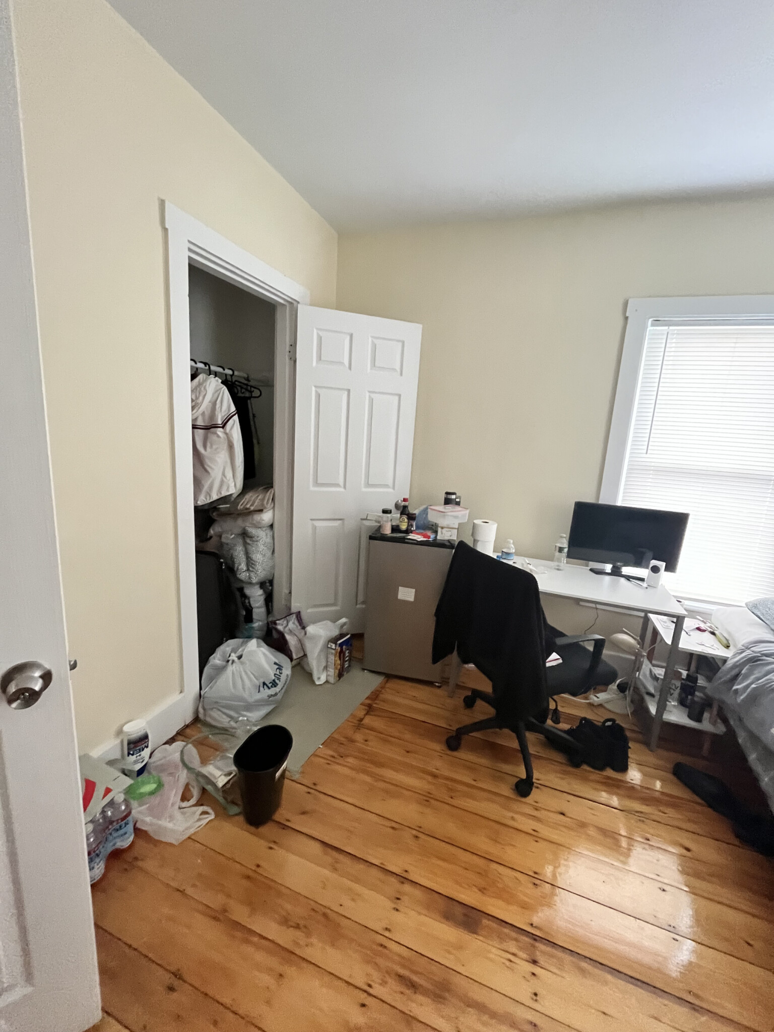 2 bed, 1 bath apartment for rent at 8 Pratt St Unit 8, Allston — photo 14 of 35