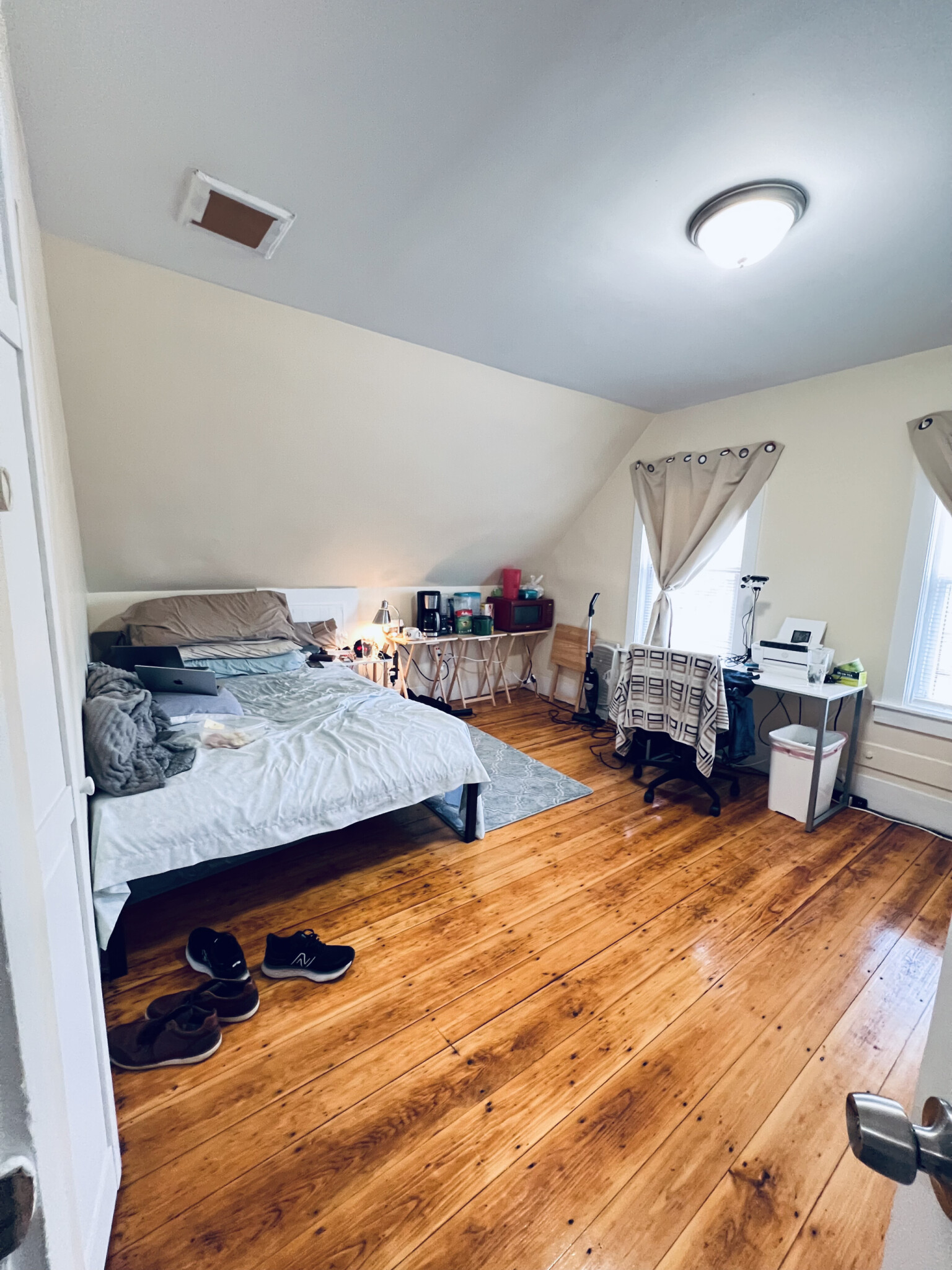 2 bed, 1 bath apartment for rent at 8 Pratt St Unit 8, Allston — photo 17 of 35