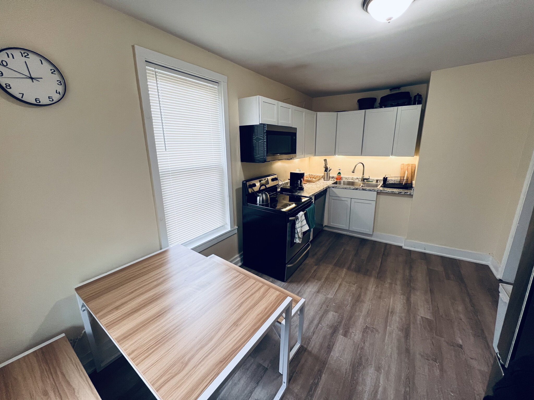 2 bed, 1 bath apartment for rent at 8 Pratt St Unit 8, Allston — photo 20 of 35
