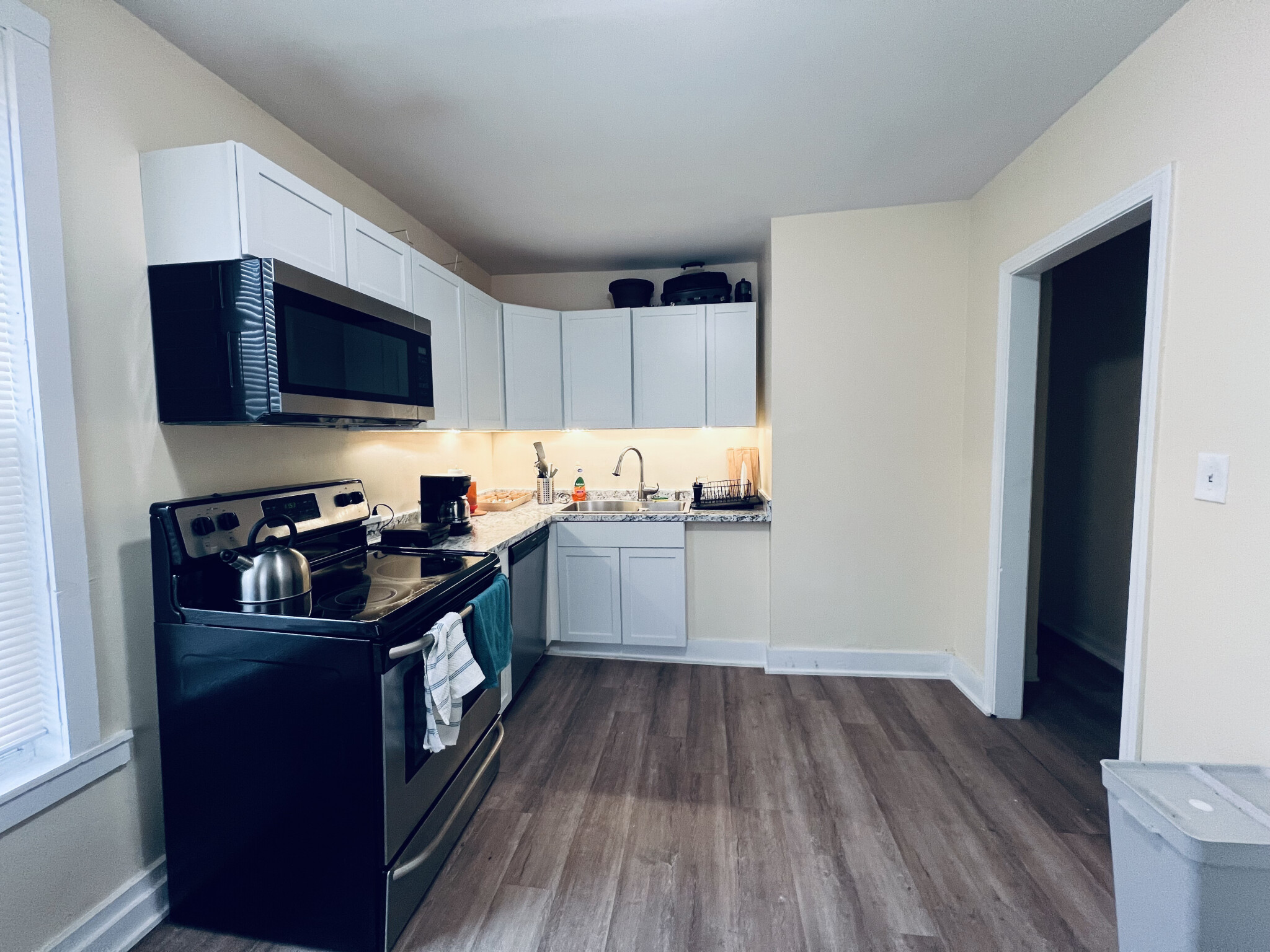 2 bed, 1 bath apartment for rent at 8 Pratt St Unit 8, Allston — photo 21 of 35