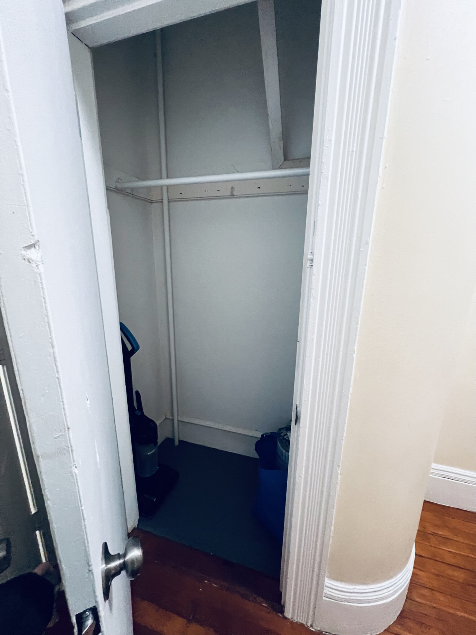 2 bed, 1 bath apartment for rent at 8 Pratt St Unit 8, Allston — photo 22 of 35
