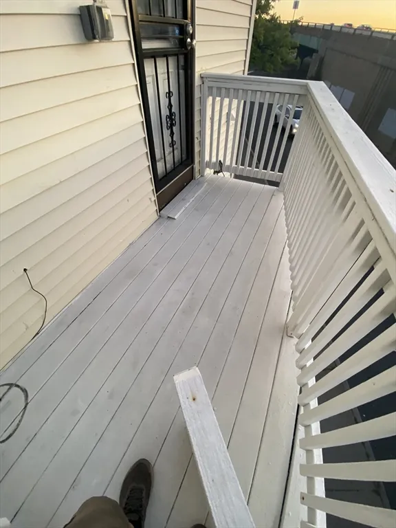 608 Saratoga St, East Boston