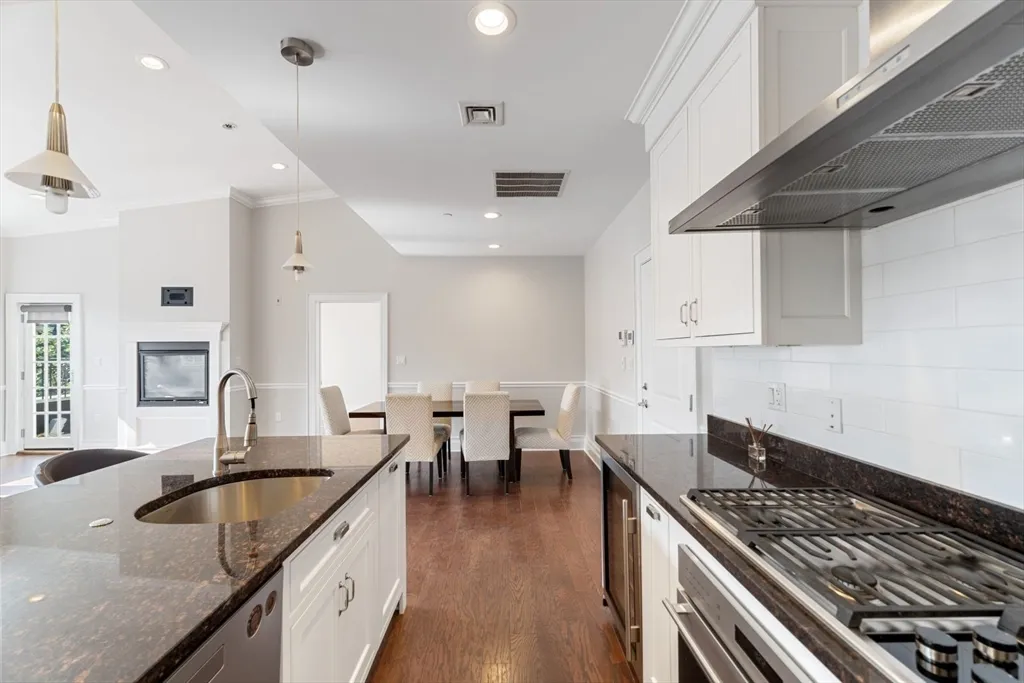 616 East 4th St, South Boston