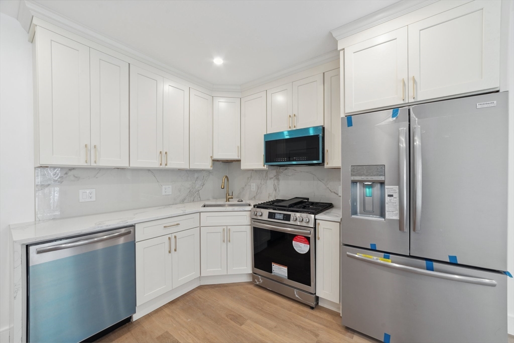 34 Morris St, East Boston