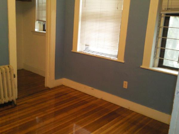 Studio bed, 1 bath apartment for rent at 1412 Commonwealth Ave Unit 1, Brighton — photo 4 of 5