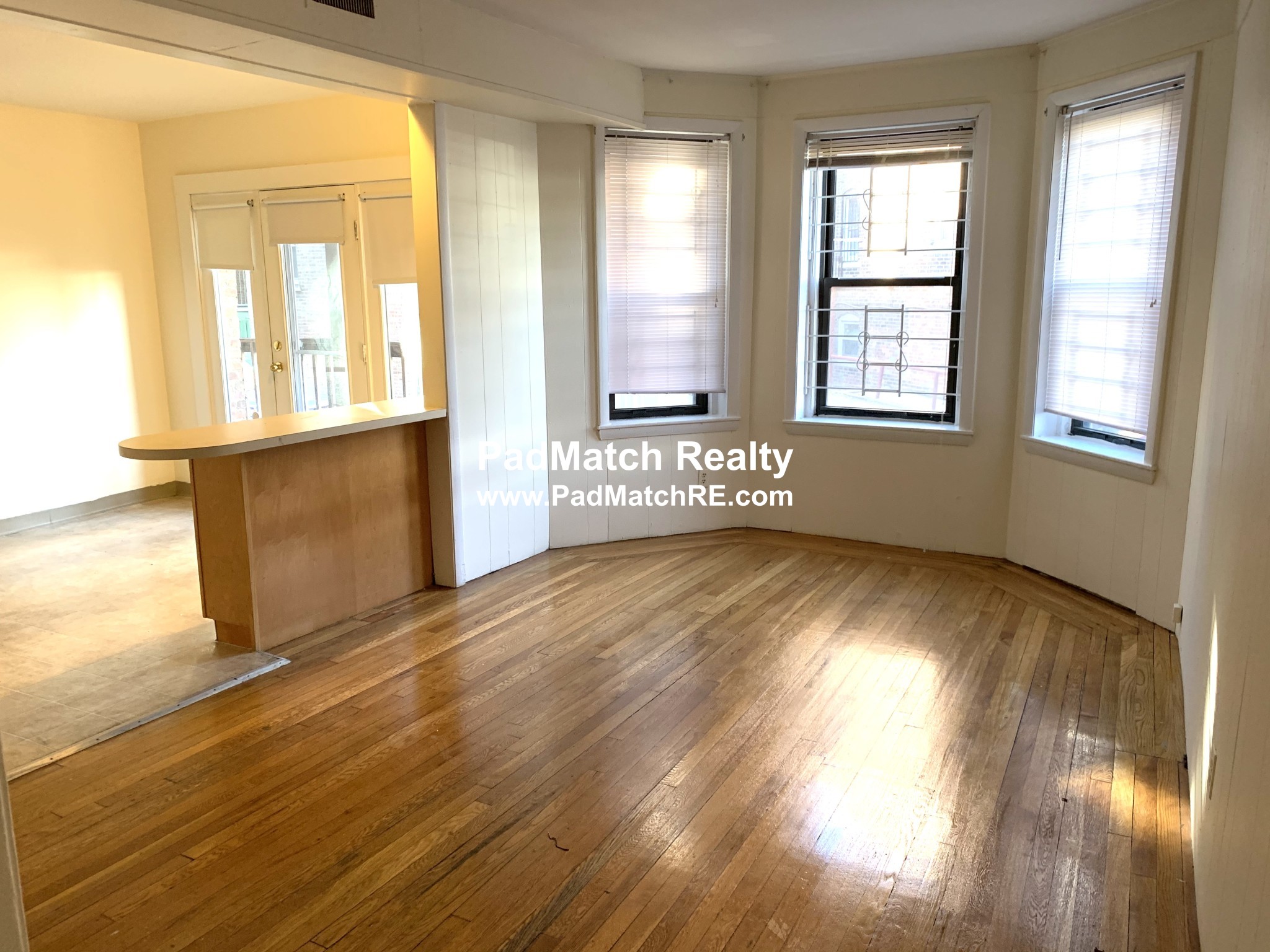 3 bed, 1.5 bath apartment for rent at 1137 Commonwealth Ave Unit 2, Allston