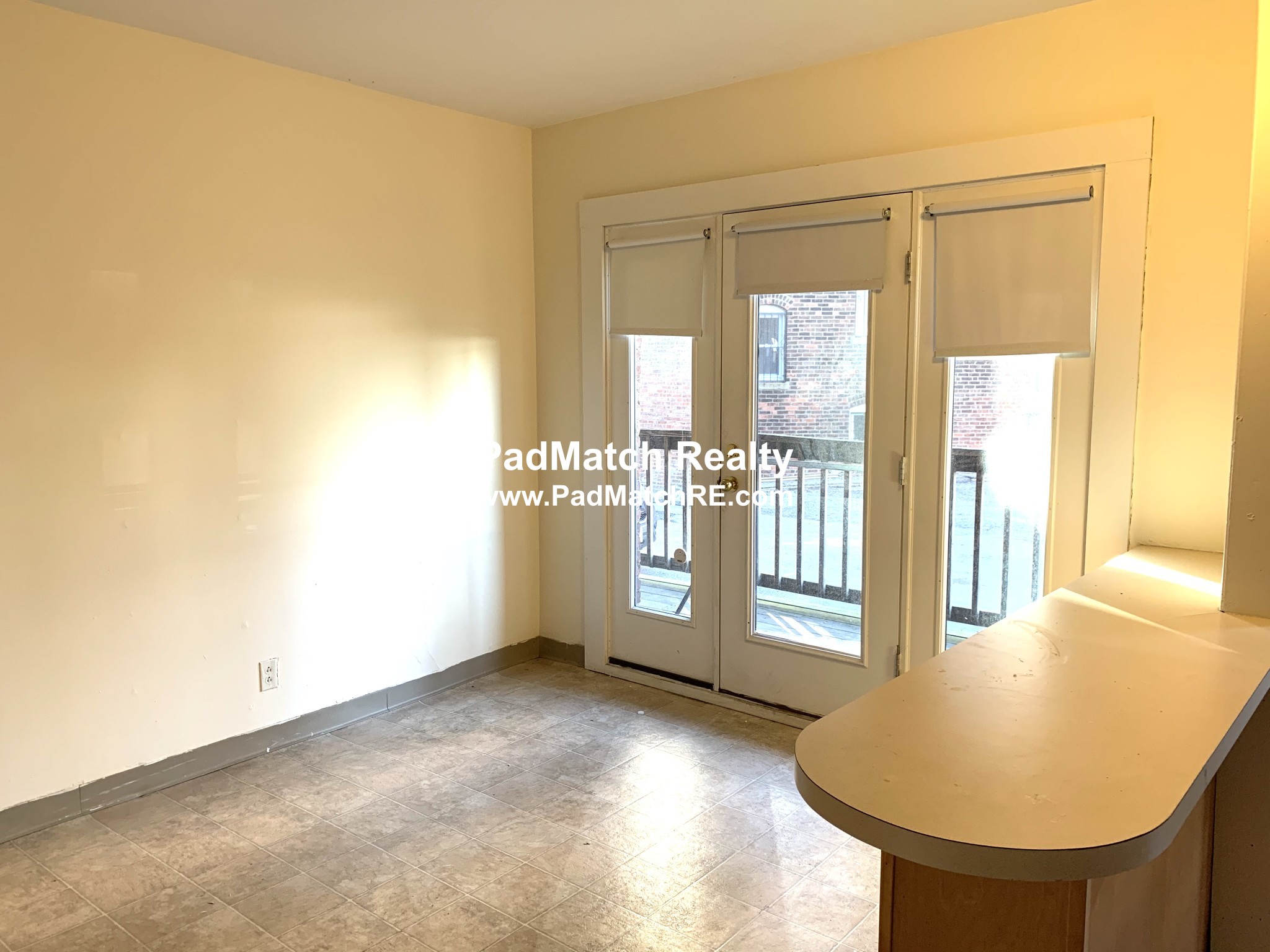3 bed, 1.5 bath apartment for rent at 1137 Commonwealth Ave Unit 2, Allston — photo 4 of 16