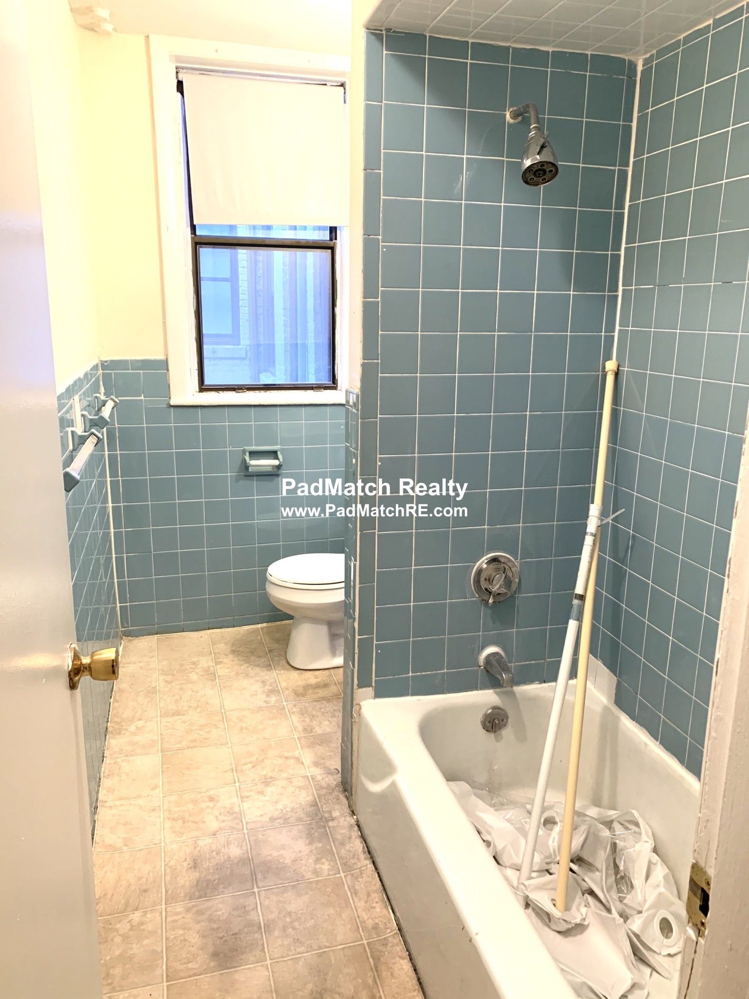 3 bed, 1.5 bath apartment for rent at 1137 Commonwealth Ave Unit 2, Allston — photo 15 of 16