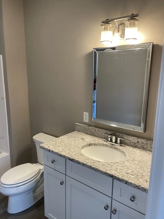 1 Brattle St, North Worcester