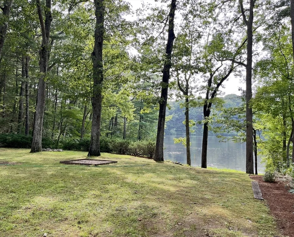 70 Beach St, Foxboro