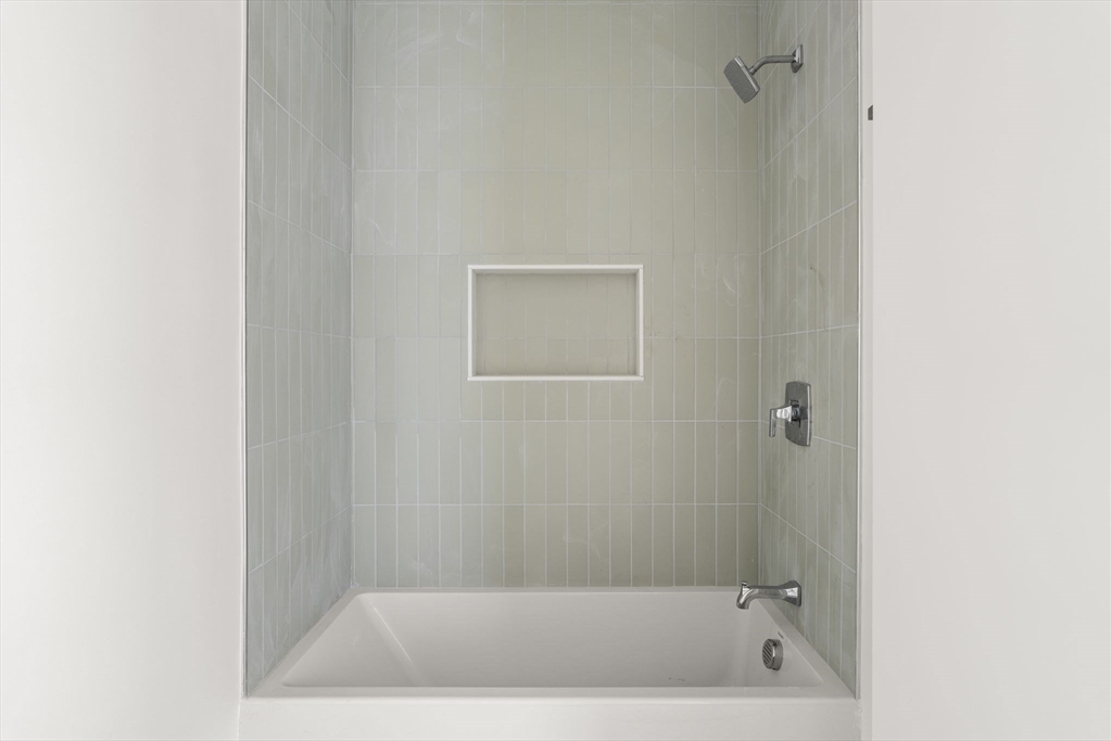 467 E 3rd St, South Boston