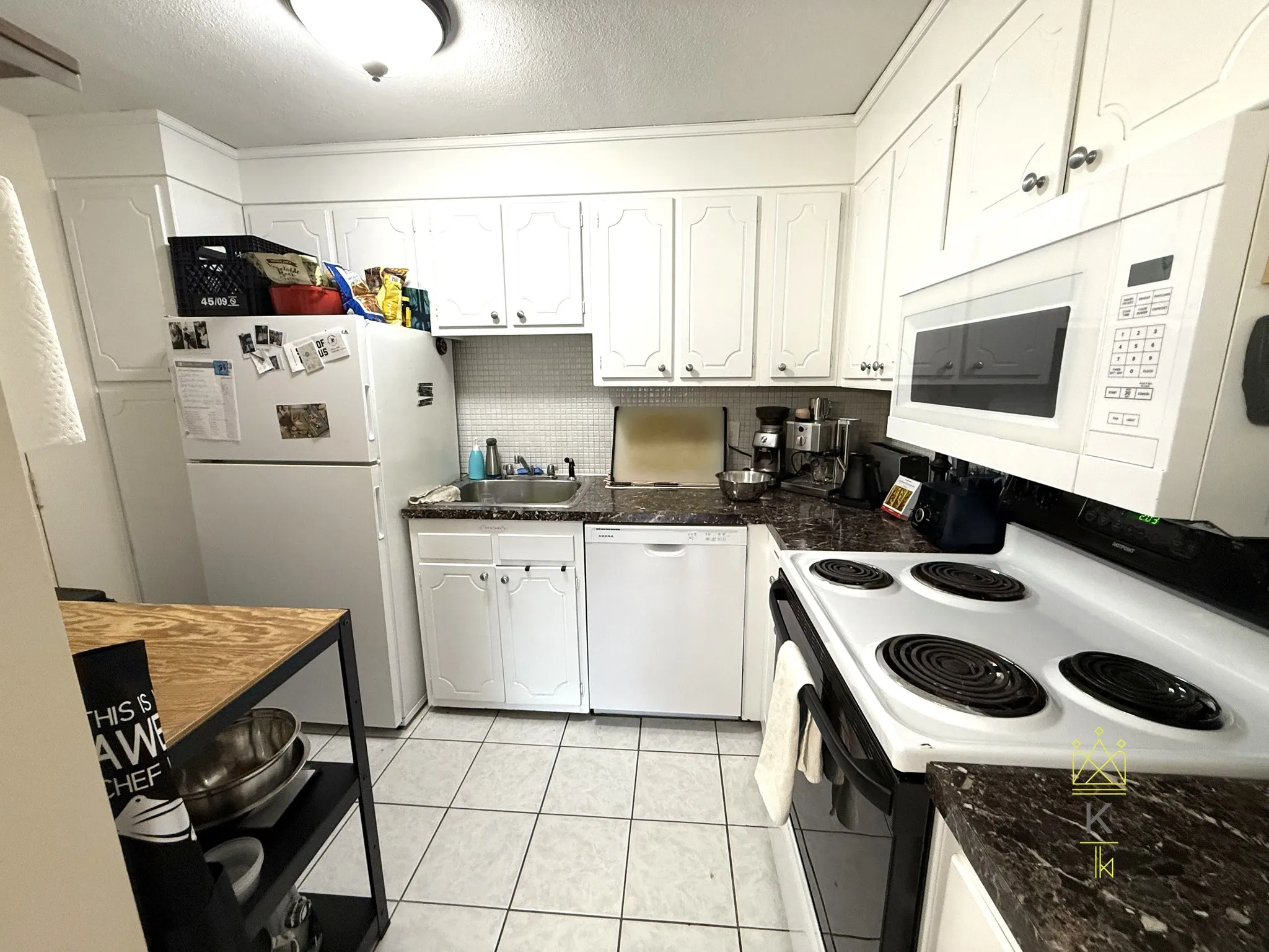 81 Green St, North Brookline