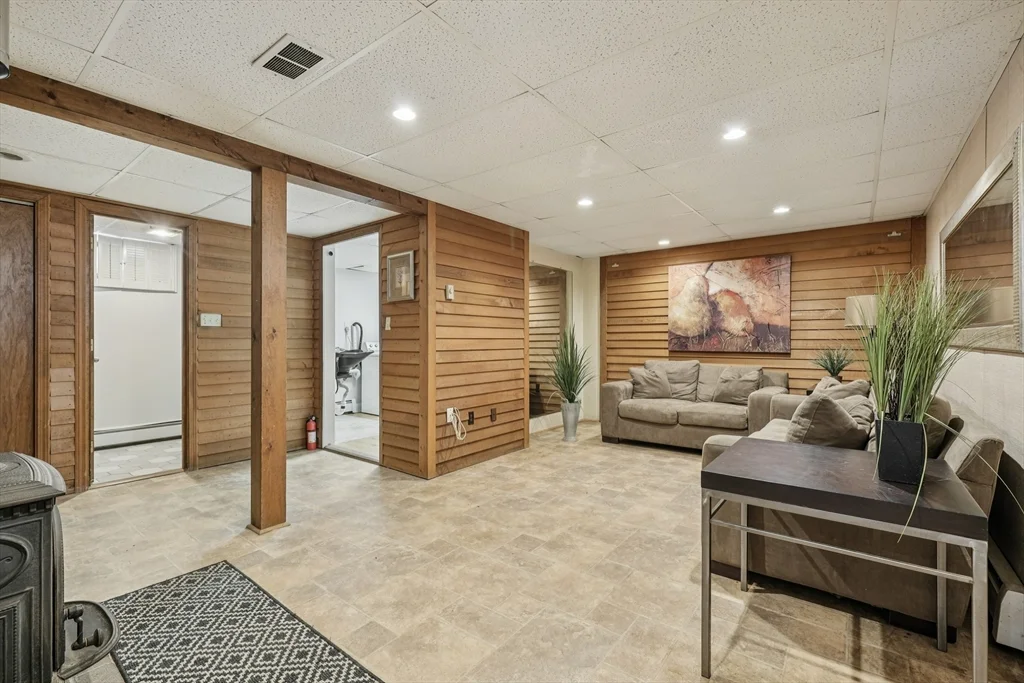 35 Springvale Ave, Chelsea