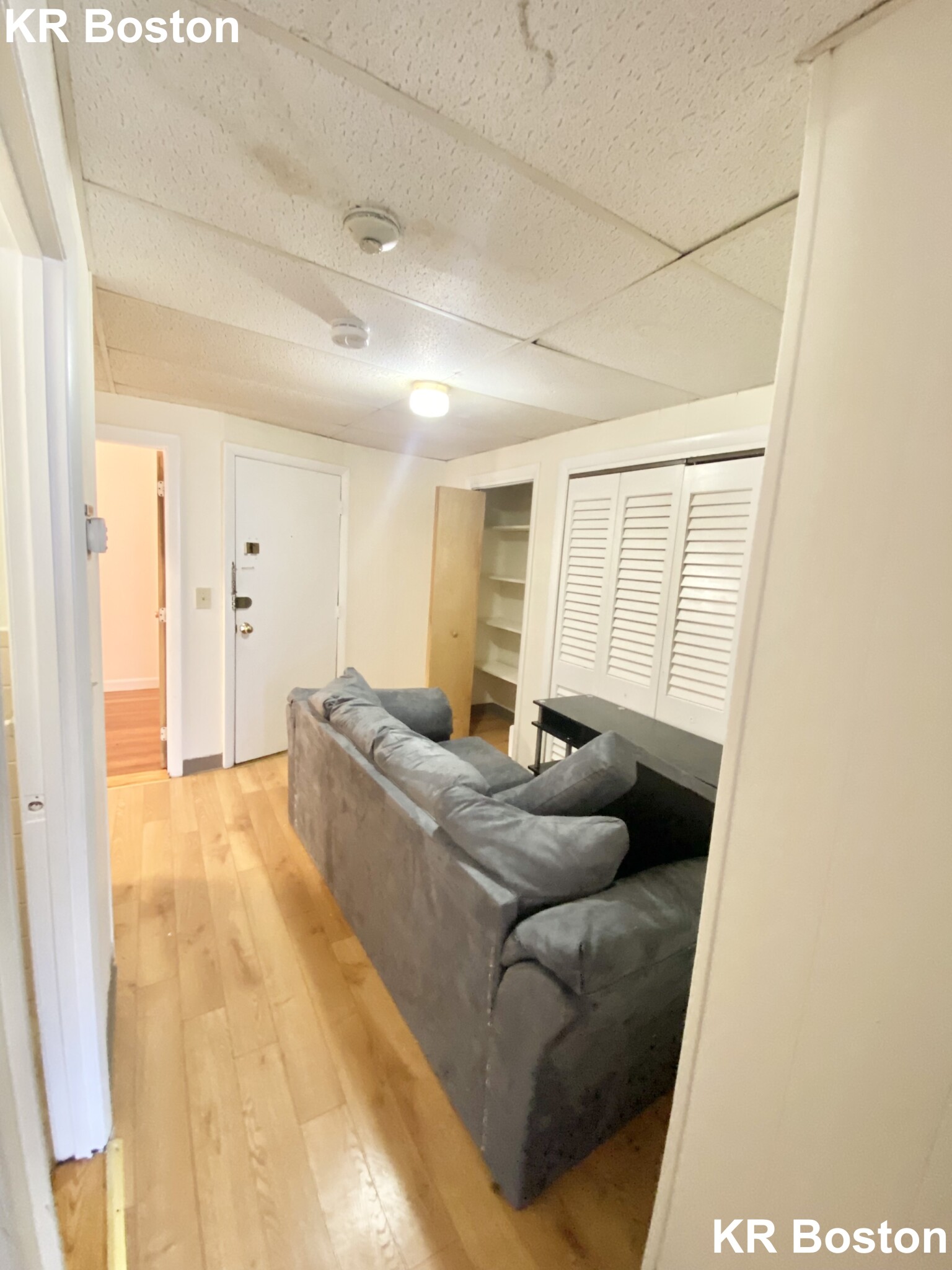 3 bed, 1.5 bath apartment for rent at 1137 Commonwealth Ave Unit 4, Allston — photo 2 of 4