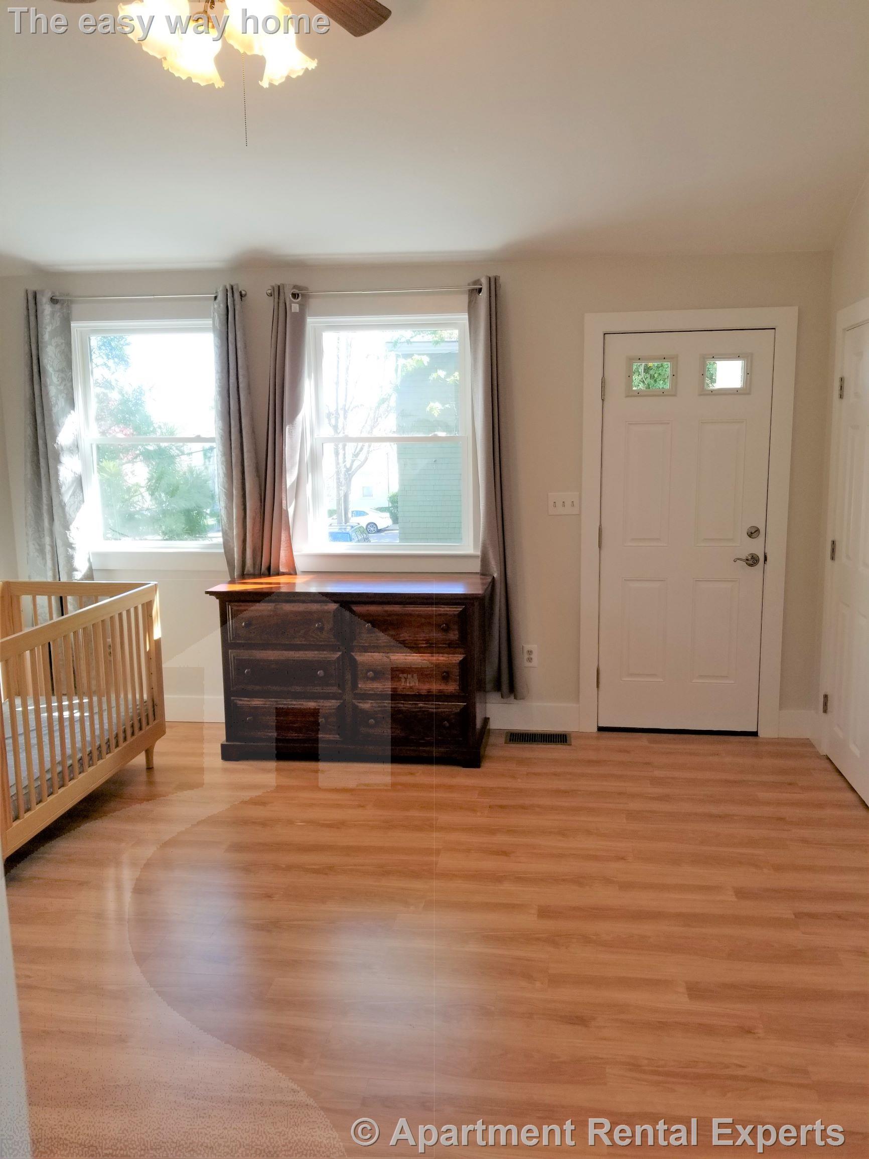 12R Conwell Ave, Tufts