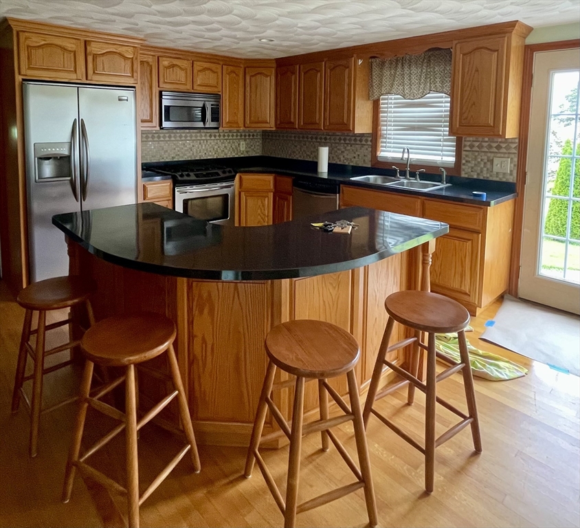 871 King St, Fall River