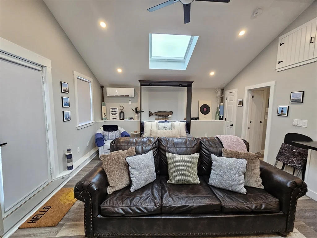 90A Edgartown Rd, Tisbury
