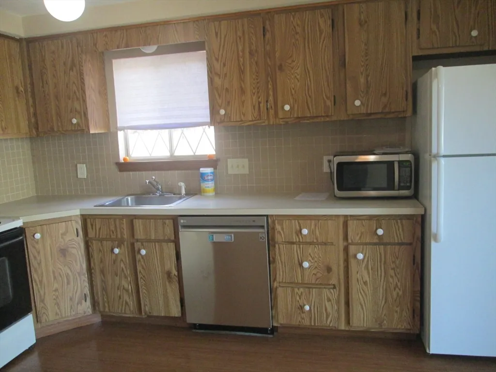 108 Clark St, Belmont