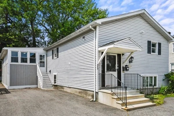 25 Carver St, Worcester