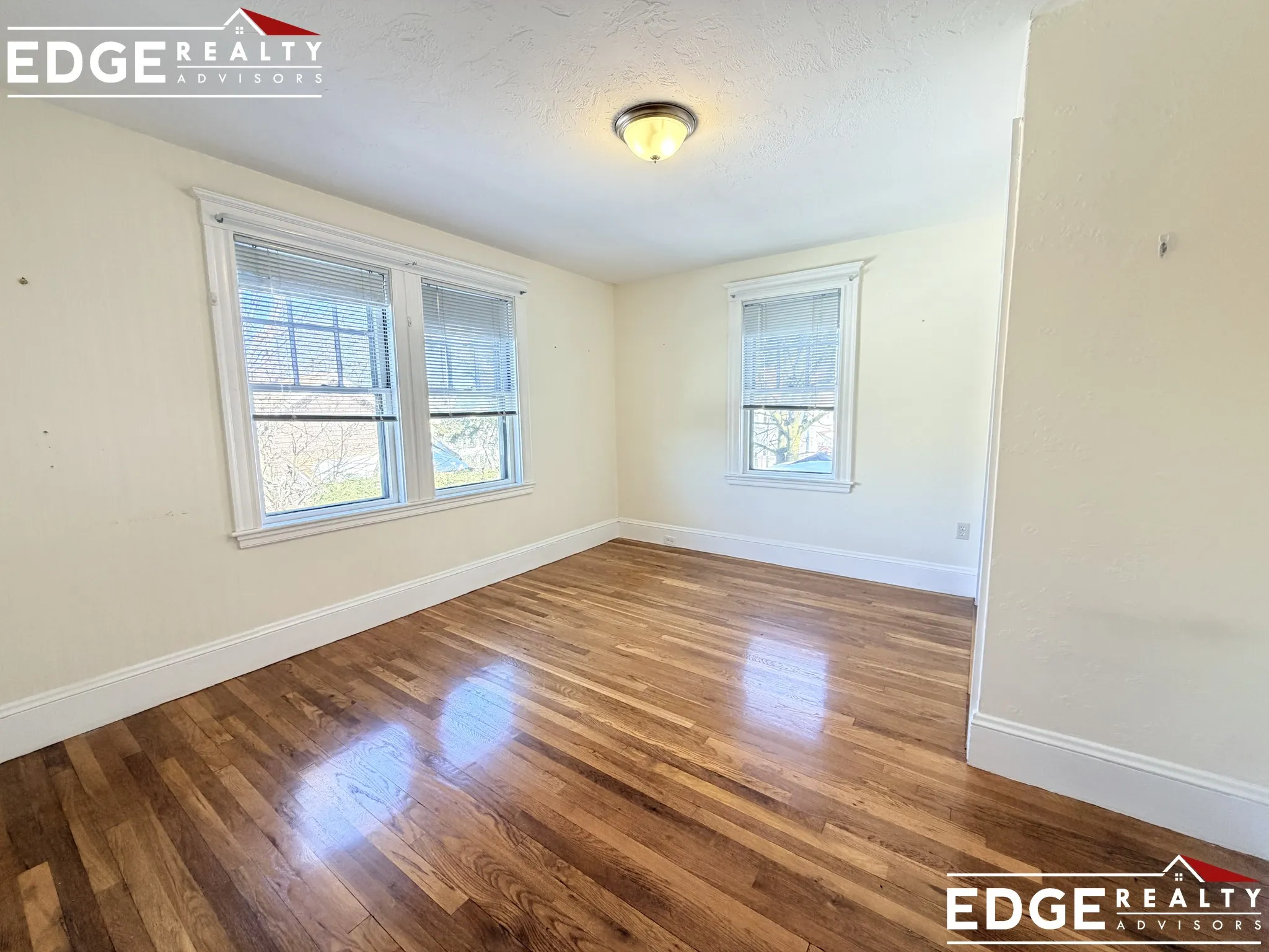 62 South Hobart St, Oak Square