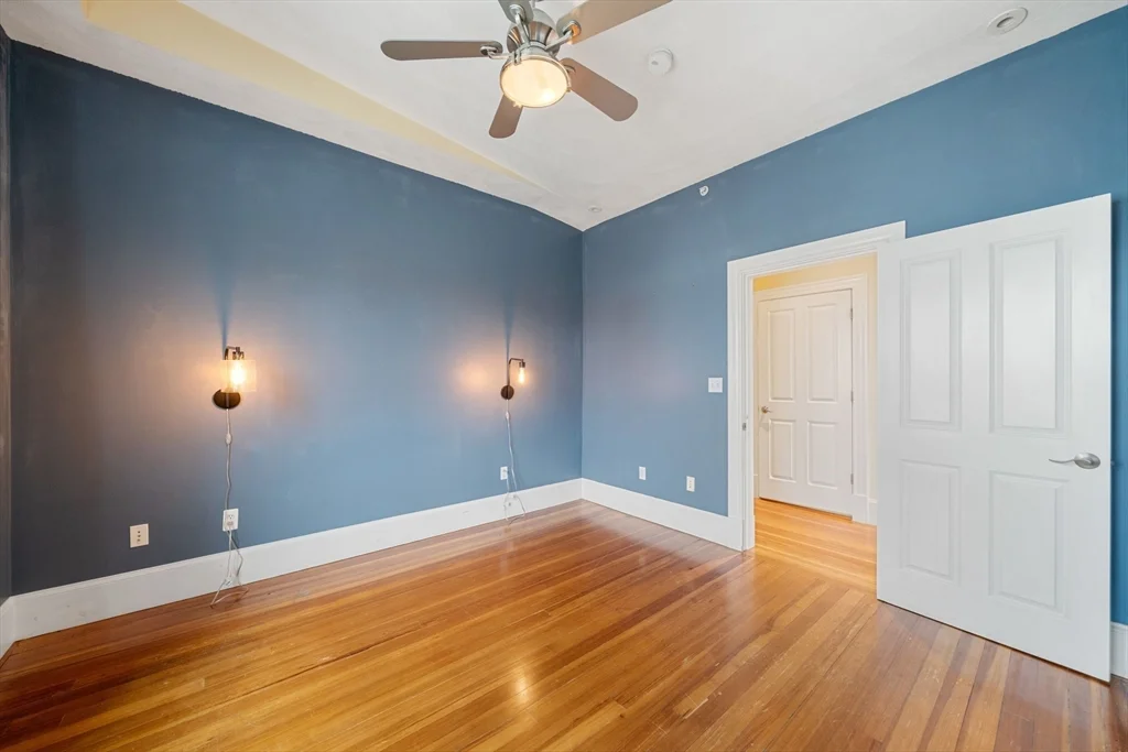 118 Perkins St, East Somerville