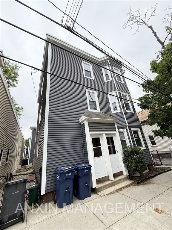 144H Spring St, East Cambridge