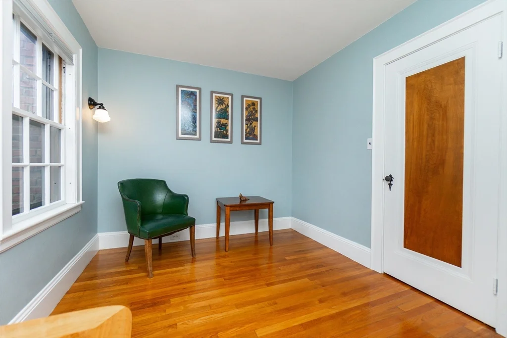 93 Churchill Ave, Arlington