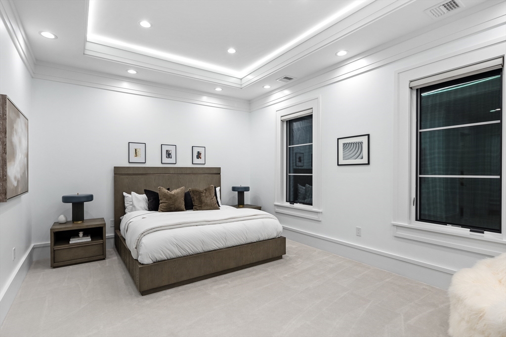 138 Woodland Rd, Brookline