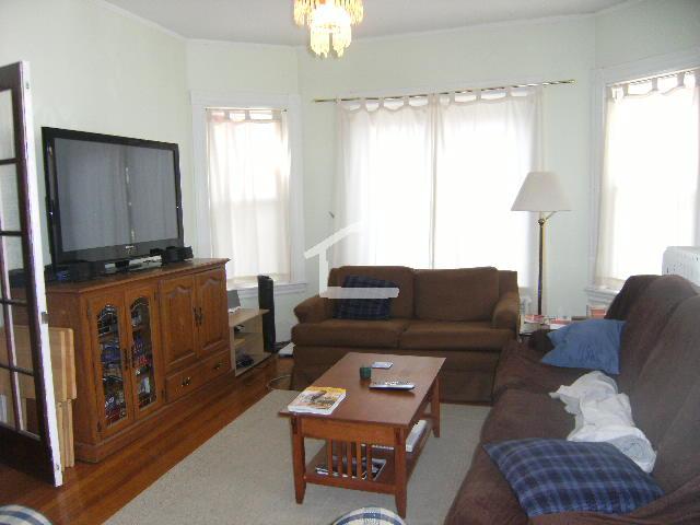 4 bed, 3 bath apartment for rent at 2 Cambridge Ter Unit 1, Allston — photo 12 of 13