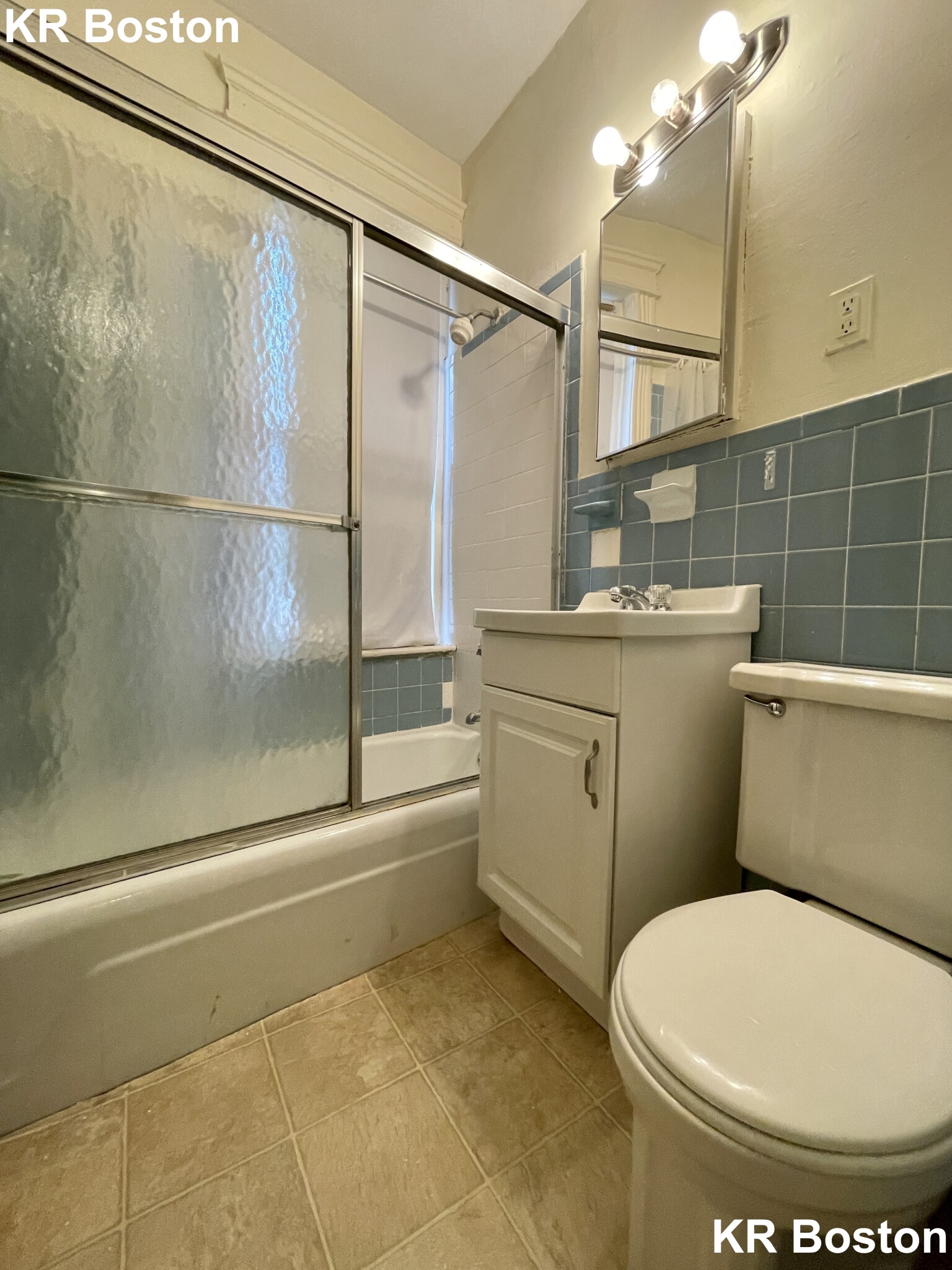 Studio bed, 1 bath apartment for rent at 1141 Commonwealth Ave Unit 12, Brighton — photo 4 of 5