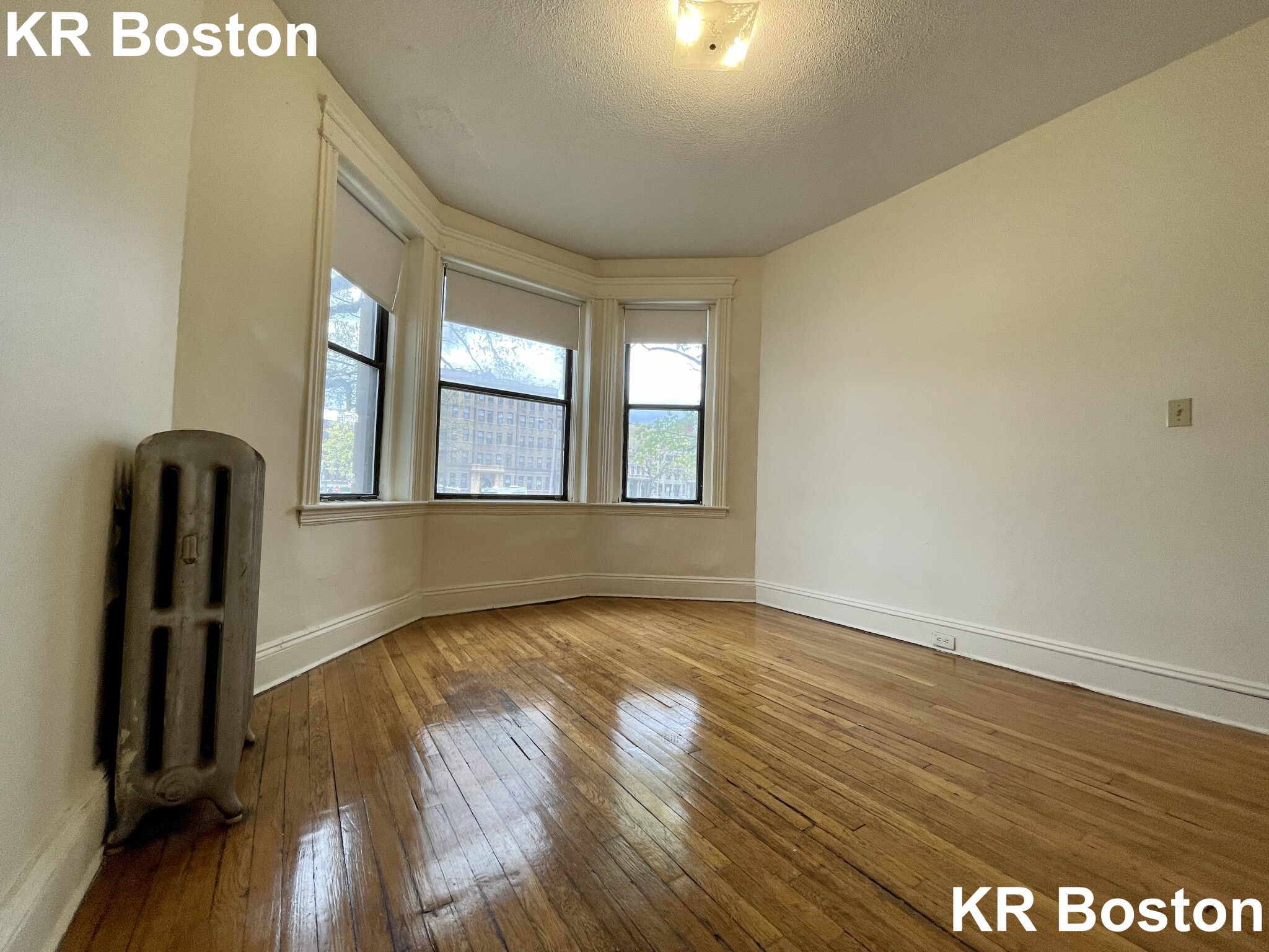 Studio bed, 1 bath apartment for rent at 1150 Commonwealth Ave Unit 12, Brighton — photo 5 of 8
