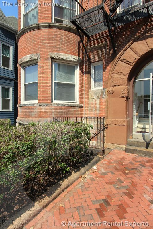 1 bed, 1 bath apartment for rent at 891 Massachusetts Ave Unit 8, Central Square — photo 7 of 9