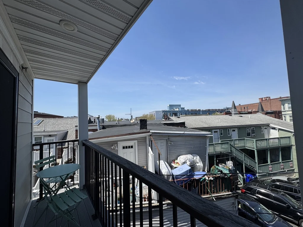 5-9R Trenton, East Boston