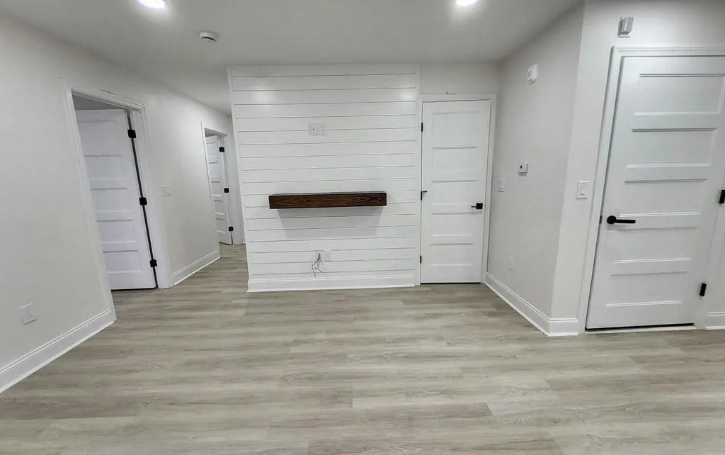 6 Harding Ave, West Everett