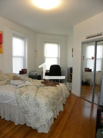 3 bed, 1 bath apartment for rent at 35 Cummings Rd Unit 2, Brighton — photo 5 of 6