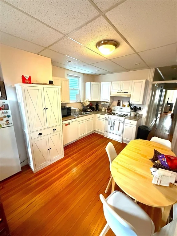 667 East 8th, South Boston