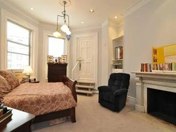 365 Beacon St, Back Bay