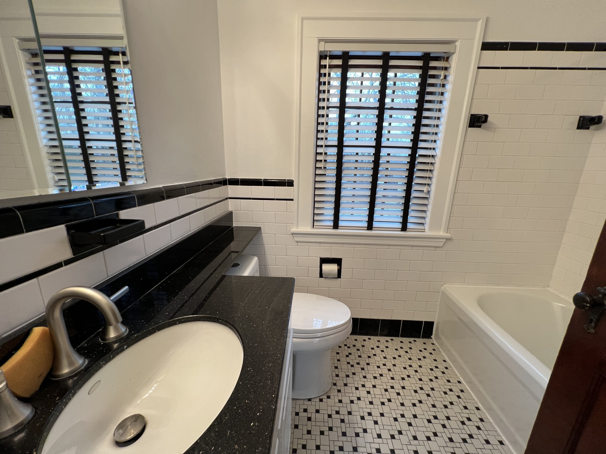 33 Clearwater Rd, Chestnut Hill