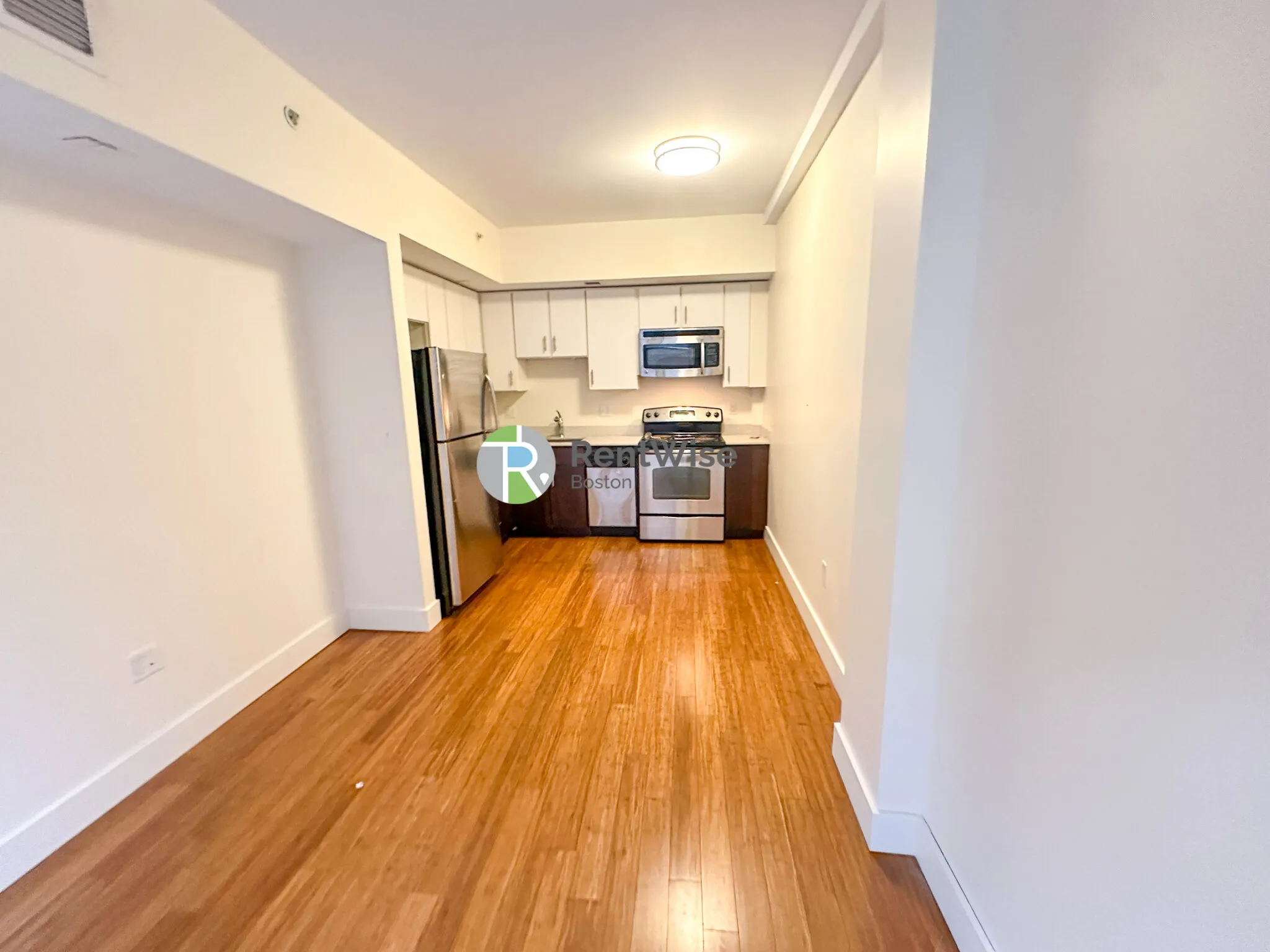 8 Winter St, Downtown