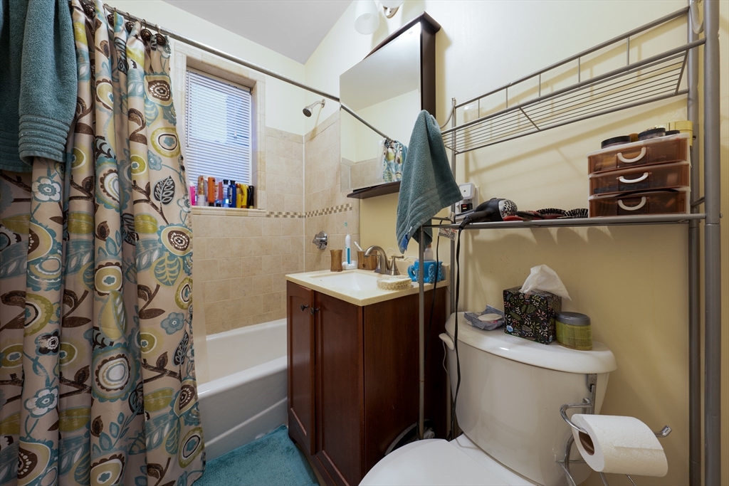 465 Broadway, Medford