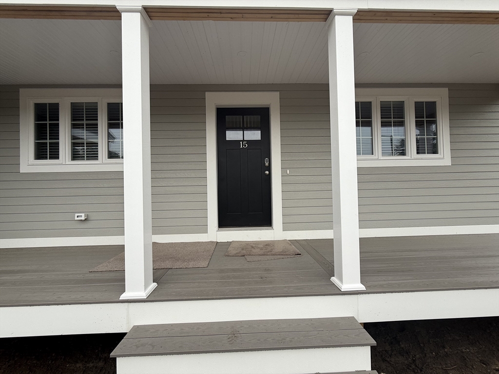 15 Glacier Path, Middleboro