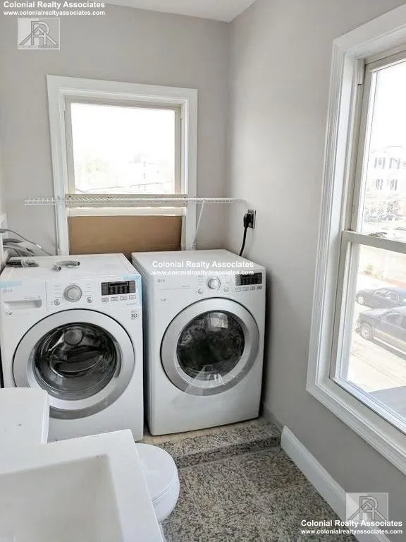 77 Linden St, Brighton