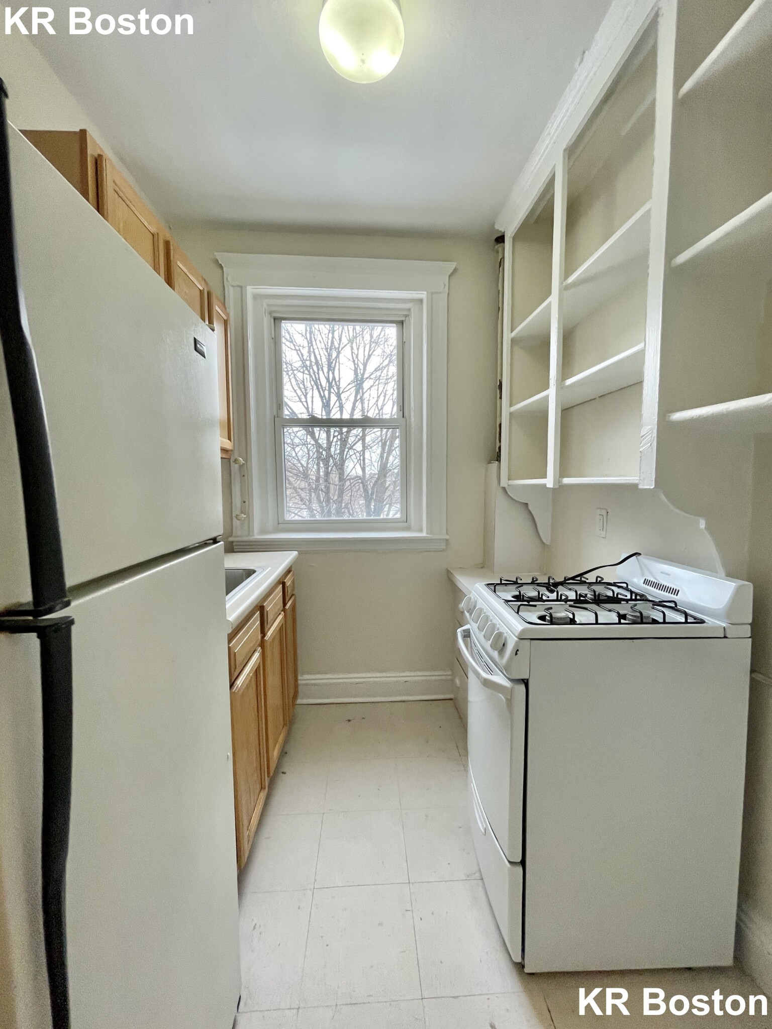 Studio bed, 1 bath apartment for rent at 1163 Boylston St Unit 32, Fenway — photo 2 of 3