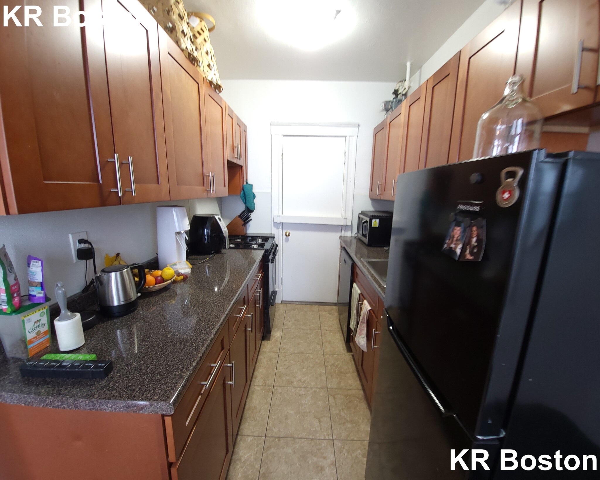 1 bed, 1 bath apartment for rent at 1163 Boylston St Unit 15, Fenway — photo 2 of 3