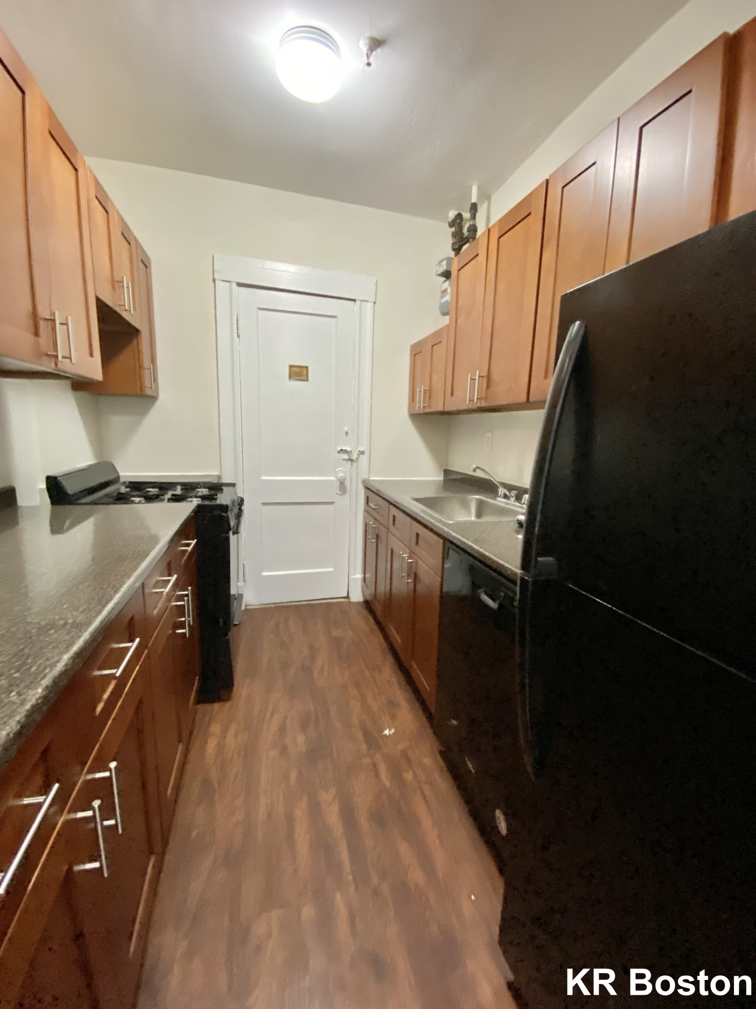1 bed, 1 bath apartment for rent at 1167 Boylston St Unit 8, Fenway — photo 2 of 3