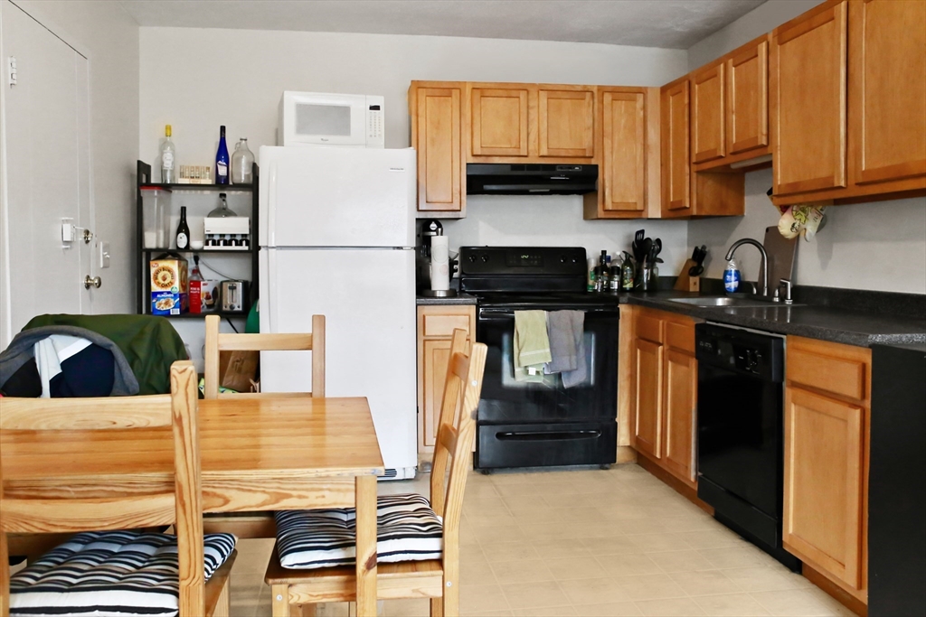 197 Calumet St, Mission Hill