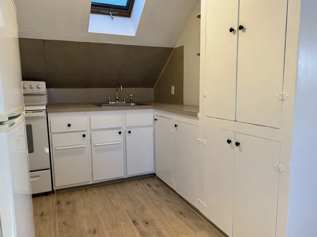 37 Oak St, Middleboro