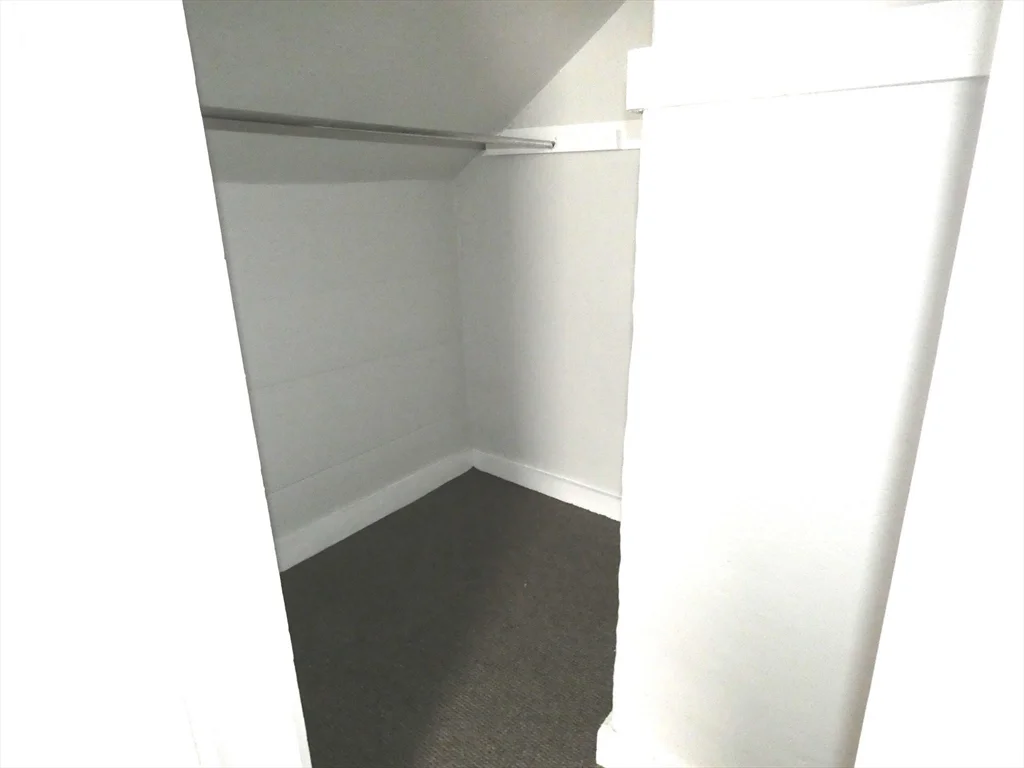 7 Greenwood St, Wakefield